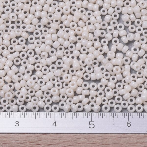 4dadf1c531ccb21ca14d5146317a2992 MIYUKI 11-3324 Round Rocailles Beads 11/0, RR3324 Opaque Old Lace, 50g/bag