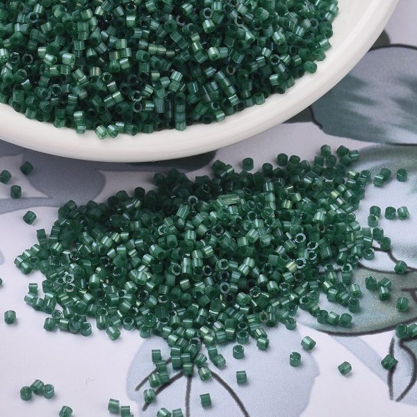 870fd849e2c13a5380dc90cec4738705 MIYUKI DB1814 Delica Beads 11/0 - Dyed Emerald Silk Satin, 100g/bag