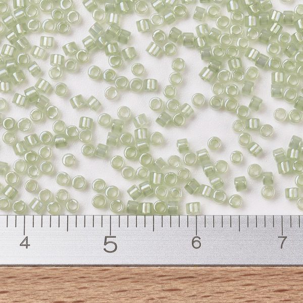 b1a15abcbdadb97edffa7ac78f8c418e MIYUKI DB1765 Delica Beads 11/0 - Sparkling Celery Lined Opal Alabaster, 100g/bag