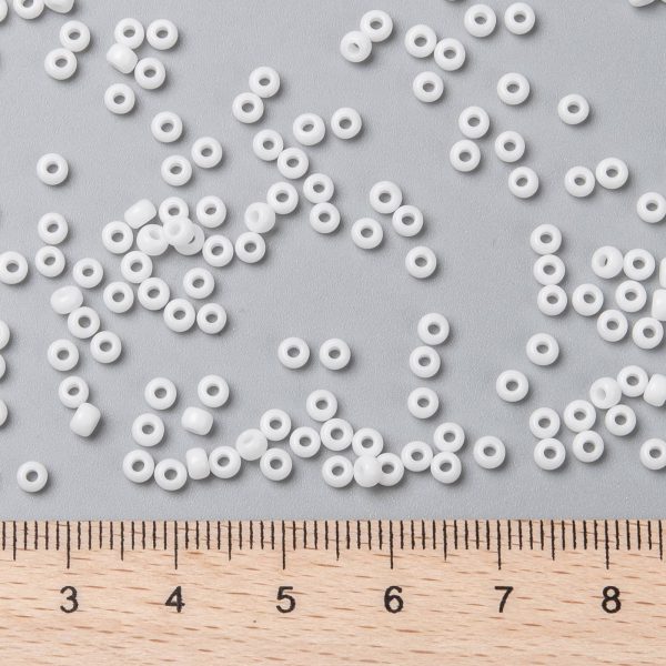 SEED JP0009 RR0402 2 RR402 White MIYUKI Round Rocailles Beads 8/0 (8-402), 3mm, Hole: 1mm, 10g/tube