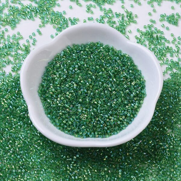 DB0152 Green AB Beads