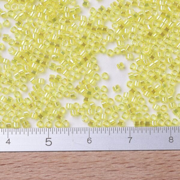 DB0171 TRANSPARENT Yellow Seed Beads